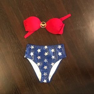 Wonder Woman Bandeau Bikini - small (never worn)